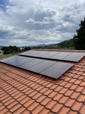 Entreprise spécialisée dans la pose et l'installation de panneaux solaires pour diminuer la consommation électrique à Tassin-la-demi-lune 
